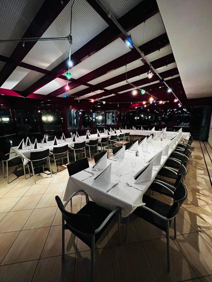 皇冠酒店 科尼斯布伦 外观 照片